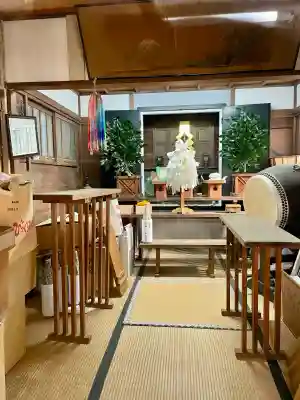 銀杏八幡宮の{uncategorized: "未分類", other: "その他", undefined: "問題あり", building: "その他建物", grave: "お墓", sacred_gate: "鳥居", guardian: "狛犬", statue: "像", buddha: "仏像", history: "歴史", nature: "自然", garden: "庭園", animal: "動物", pagoda: "塔", temizu: "手水舎", mountain_gate: "山門・神門", sanctuary: "本殿・本堂", subordinate: "末社・摂社", art: "芸術", scenery: "景色", jizo: "地蔵", ema: "絵馬", goshuin: "御朱印", omikuji: "おみくじ", items: "授与品その他", amulet: "お守り", goshuincho: "御朱印帳", eats: "食事", festival: "お祭り", votive_dance: "神楽", shichigosan: "七五三参", wedding: "結婚式", experience: "体験その他", initially: "初詣", around: "周辺", anti_infection: "感染症対策"}