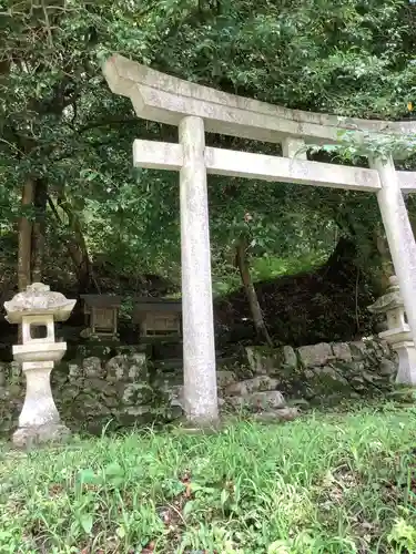 田の神他地元の神様の鳥居