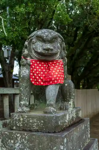 白鳥神社の狛犬