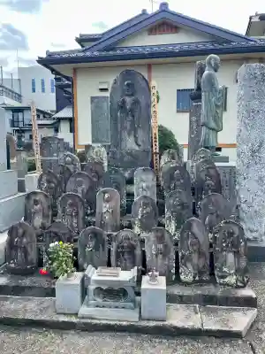 成就院の{uncategorized: "未分類", other: "その他", undefined: "問題あり", building: "その他建物", grave: "お墓", sacred_gate: "鳥居", guardian: "狛犬", statue: "像", buddha: "仏像", history: "歴史", nature: "自然", garden: "庭園", animal: "動物", pagoda: "塔", temizu: "手水舎", mountain_gate: "山門・神門", sanctuary: "本殿・本堂", subordinate: "末社・摂社", art: "芸術", scenery: "景色", jizo: "地蔵", ema: "絵馬", goshuin: "御朱印", omikuji: "おみくじ", items: "授与品その他", amulet: "お守り", goshuincho: "御朱印帳", eats: "食事", festival: "お祭り", votive_dance: "神楽", shichigosan: "七五三参", wedding: "結婚式", experience: "体験その他", initially: "初詣", around: "周辺", anti_infection: "感染症対策"}