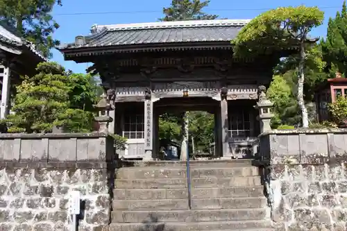 延光寺の山門