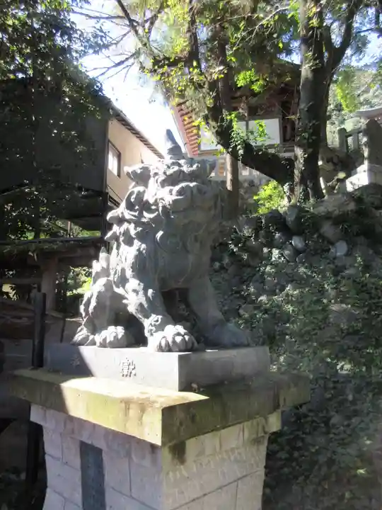 山名八幡宮の狛犬