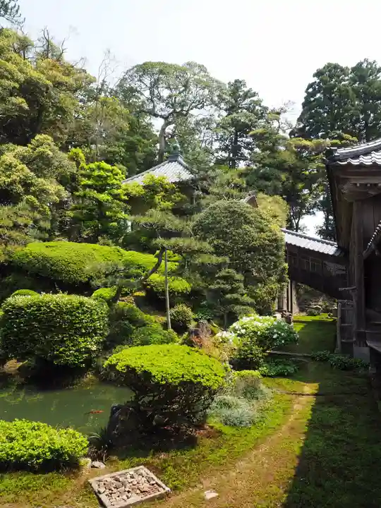 瀧谷寺の庭園