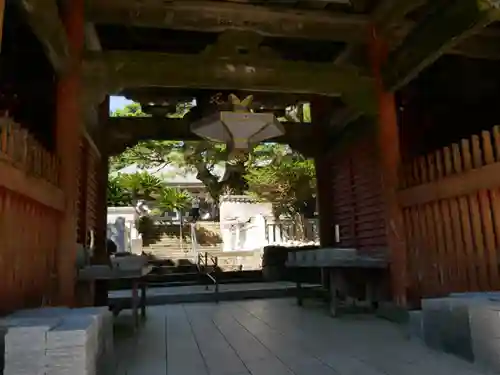 金剛福寺の山門