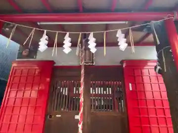 鳥居稲荷神社の本殿・本堂