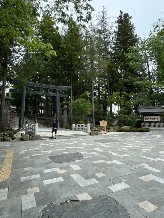 諏訪大社下社秋宮(長野県)