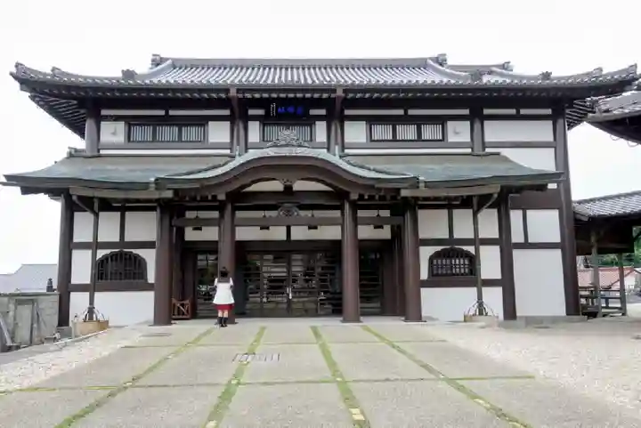 宝泉寺の本殿・本堂