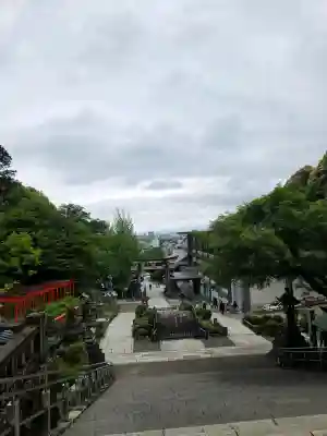 伊奈波神社の{uncategorized: "未分類", other: "その他", undefined: "問題あり", building: "その他建物", grave: "お墓", sacred_gate: "鳥居", guardian: "狛犬", statue: "像", buddha: "仏像", history: "歴史", nature: "自然", garden: "庭園", animal: "動物", pagoda: "塔", temizu: "手水舎", mountain_gate: "山門・神門", sanctuary: "本殿・本堂", subordinate: "末社・摂社", art: "芸術", scenery: "景色", jizo: "地蔵", ema: "絵馬", goshuin: "御朱印", omikuji: "おみくじ", items: "授与品その他", amulet: "お守り", goshuincho: "御朱印帳", eats: "食事", festival: "お祭り", votive_dance: "神楽", shichigosan: "七五三参", wedding: "結婚式", experience: "体験その他", initially: "初詣", around: "周辺", anti_infection: "感染症対策"}