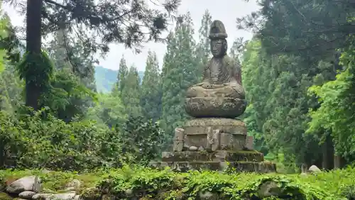 大日寺跡湯殿山神社(山形県)