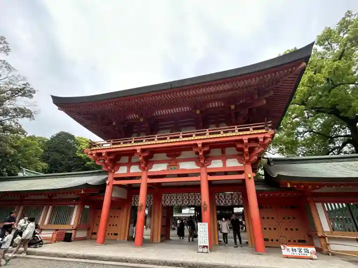 武蔵一宮氷川神社の{uncategorized: "未分類", other: "その他", undefined: "問題あり", building: "その他建物", grave: "お墓", sacred_gate: "鳥居", guardian: "狛犬", statue: "像", buddha: "仏像", history: "歴史", nature: "自然", garden: "庭園", animal: "動物", pagoda: "塔", temizu: "手水舎", mountain_gate: "山門・神門", sanctuary: "本殿・本堂", subordinate: "末社・摂社", art: "芸術", scenery: "景色", jizo: "地蔵", ema: "絵馬", goshuin: "御朱印", omikuji: "おみくじ", items: "授与品その他", amulet: "お守り", goshuincho: "御朱印帳", eats: "食事", festival: "お祭り", votive_dance: "神楽", shichigosan: "七五三参", wedding: "結婚式", experience: "体験その他", initially: "初詣", around: "周辺", anti_infection: "感染症対策"}