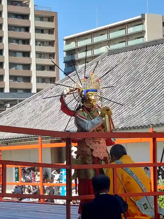大念佛寺の{uncategorized: "未分類", other: "その他", undefined: "問題あり", building: "その他建物", grave: "お墓", sacred_gate: "鳥居", guardian: "狛犬", statue: "像", buddha: "仏像", history: "歴史", nature: "自然", garden: "庭園", animal: "動物", pagoda: "塔", temizu: "手水舎", mountain_gate: "山門・神門", sanctuary: "本殿・本堂", subordinate: "末社・摂社", art: "芸術", scenery: "景色", jizo: "地蔵", ema: "絵馬", goshuin: "御朱印", omikuji: "おみくじ", items: "授与品その他", amulet: "お守り", goshuincho: "御朱印帳", eats: "食事", festival: "お祭り", votive_dance: "神楽", shichigosan: "七五三参", wedding: "結婚式", experience: "体験その他", initially: "初詣", around: "周辺", anti_infection: "感染症対策"}