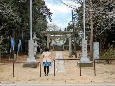 椿ノ海　水神社の鳥居