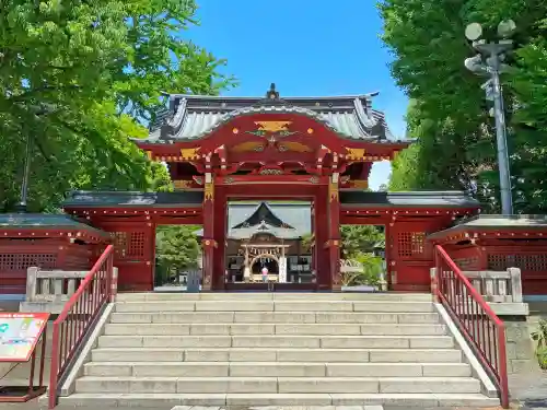 秩父神社の山門