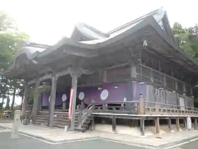 成相寺の本殿・本堂