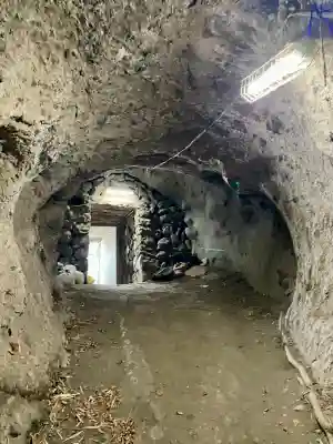 韮崎窟観音(山梨県)