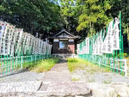 神明社（岡田神明社）の末社