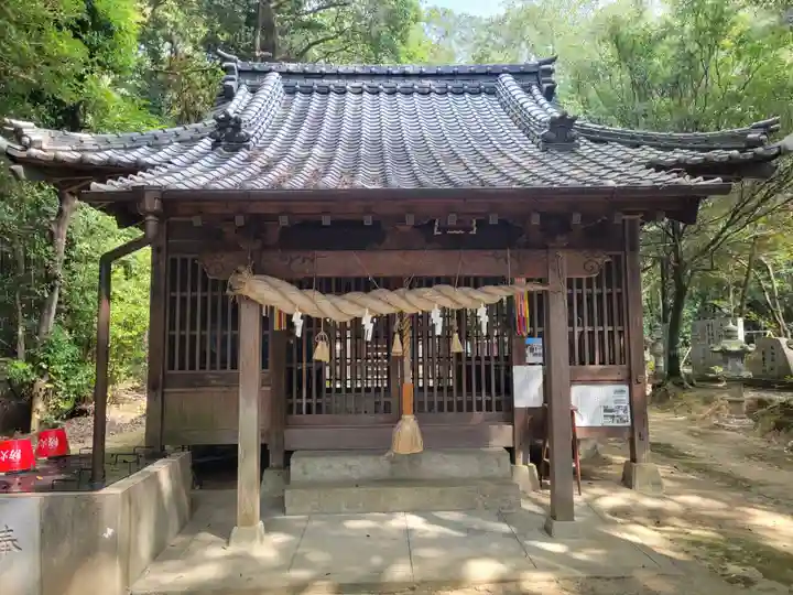 天山神社の本殿・本堂