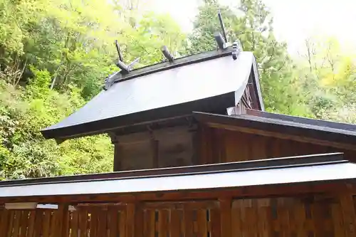 布辨神社の本殿