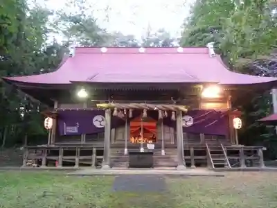 摺沢八幡神社の本殿・本堂