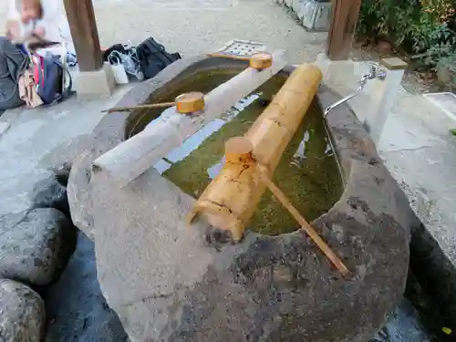 三輪神社の手水舎