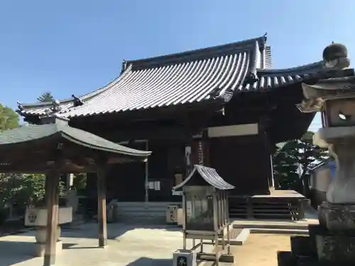 本山寺の本殿・本堂