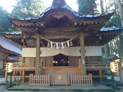 御岩神社の本殿・本堂