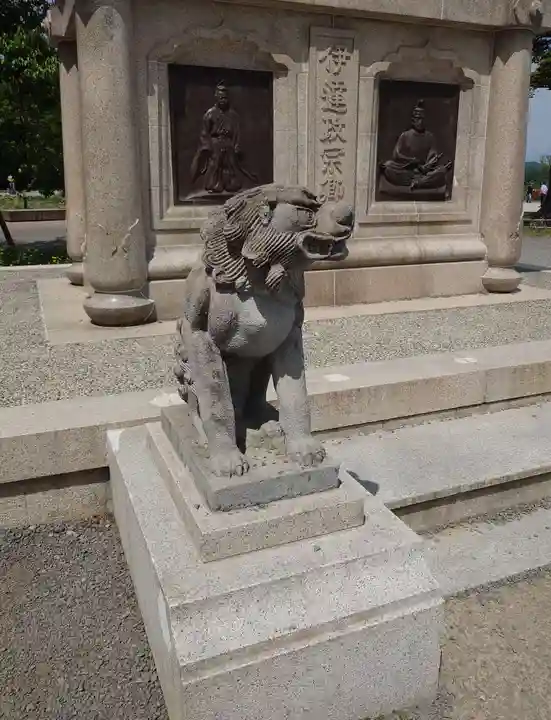 宮城縣護國神社の狛犬