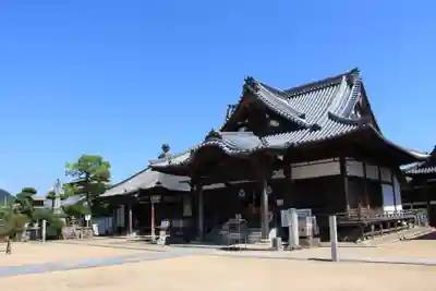 長尾寺の本殿・本堂