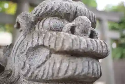 六所神社の狛犬