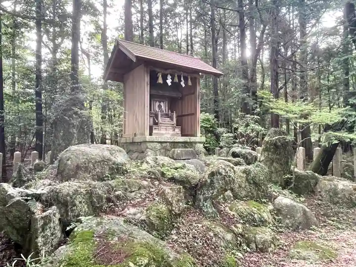 八風嶺鎮神社(三重県)