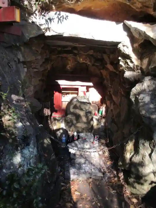 磯山弁財天の末社・摂社