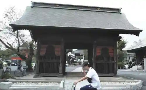 西蓮寺の山門・神門