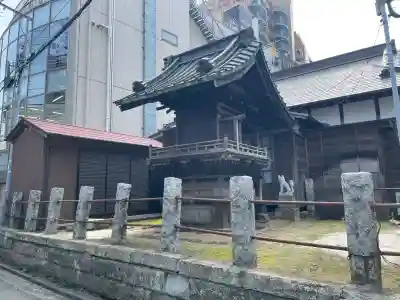 稲荷神社の{uncategorized: "未分類", other: "その他", undefined: "問題あり", building: "その他建物", grave: "お墓", sacred_gate: "鳥居", guardian: "狛犬", statue: "像", buddha: "仏像", history: "歴史", nature: "自然", garden: "庭園", animal: "動物", pagoda: "塔", temizu: "手水舎", mountain_gate: "山門・神門", sanctuary: "本殿・本堂", subordinate: "末社・摂社", art: "芸術", scenery: "景色", jizo: "地蔵", ema: "絵馬", goshuin: "御朱印", omikuji: "おみくじ", items: "授与品その他", amulet: "お守り", goshuincho: "御朱印帳", eats: "食事", festival: "お祭り", votive_dance: "神楽", shichigosan: "七五三参", wedding: "結婚式", experience: "体験その他", initially: "初詣", around: "周辺", anti_infection: "感染症対策"}