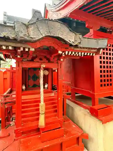 柳原稲荷神社の{uncategorized: "未分類", other: "その他", undefined: "問題あり", building: "その他建物", grave: "お墓", sacred_gate: "鳥居", guardian: "狛犬", statue: "像", buddha: "仏像", history: "歴史", nature: "自然", garden: "庭園", animal: "動物", pagoda: "塔", temizu: "手水舎", mountain_gate: "山門・神門", sanctuary: "本殿・本堂", subordinate: "末社・摂社", art: "芸術", scenery: "景色", jizo: "地蔵", ema: "絵馬", goshuin: "御朱印", omikuji: "おみくじ", items: "授与品その他", amulet: "お守り", goshuincho: "御朱印帳", eats: "食事", festival: "お祭り", votive_dance: "神楽", shichigosan: "七五三参", wedding: "結婚式", experience: "体験その他", initially: "初詣", around: "周辺", anti_infection: "感染症対策"}