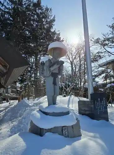 旭川神社の像