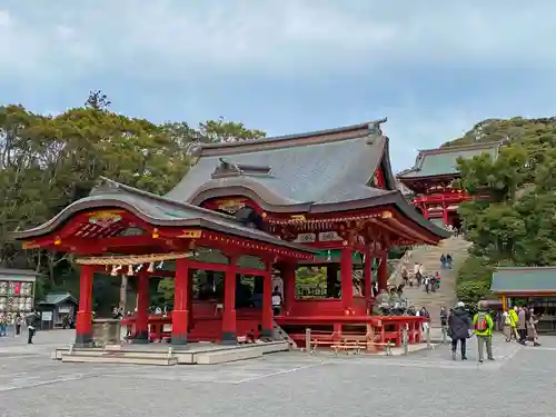 鶴岡八幡宮の本殿・本堂