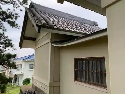 諏訪神社の本殿・本堂