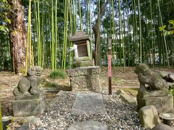 菊田神社の{uncategorized: "未分類", other: "その他", undefined: "問題あり", building: "その他建物", grave: "お墓", sacred_gate: "鳥居", guardian: "狛犬", statue: "像", buddha: "仏像", history: "歴史", nature: "自然", garden: "庭園", animal: "動物", pagoda: "塔", temizu: "手水舎", mountain_gate: "山門・神門", sanctuary: "本殿・本堂", subordinate: "末社・摂社", art: "芸術", scenery: "景色", jizo: "地蔵", ema: "絵馬", goshuin: "御朱印", omikuji: "おみくじ", items: "授与品その他", amulet: "お守り", goshuincho: "御朱印帳", eats: "食事", festival: "お祭り", votive_dance: "神楽", shichigosan: "七五三参", wedding: "結婚式", experience: "体験その他", initially: "初詣", around: "周辺", anti_infection: "感染症対策"}