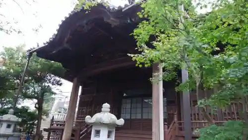 願成寺の本殿・本堂