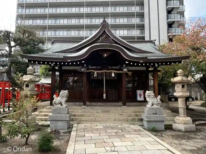 六宮神社の本殿