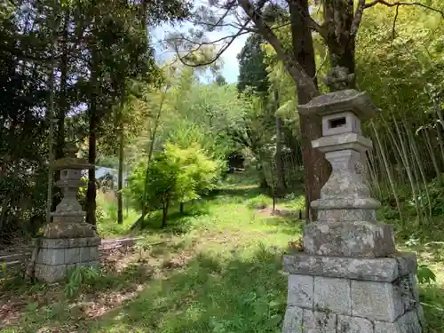 大日天子堂のその他建物