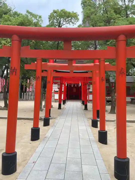 楠本稲荷神社(湊川神社末社)(兵庫県)