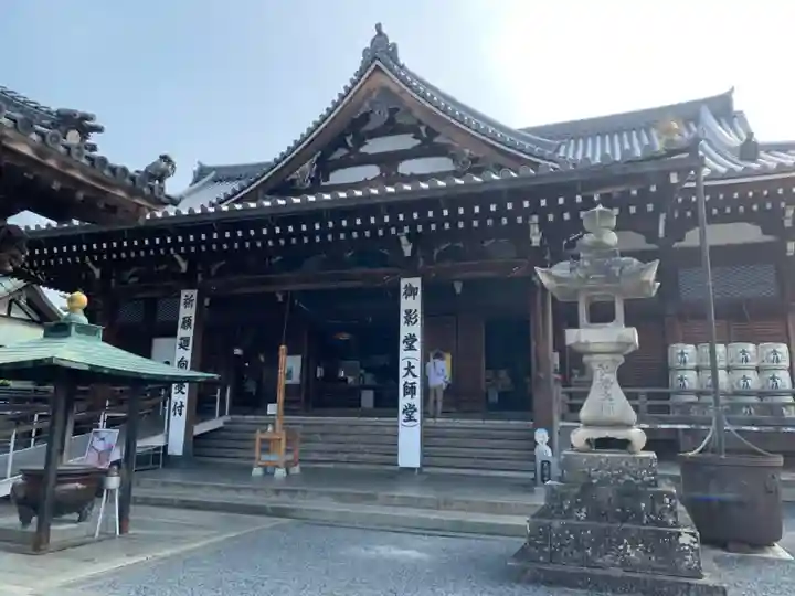 善通寺の本殿・本堂