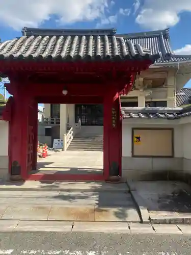 本泰寺の山門