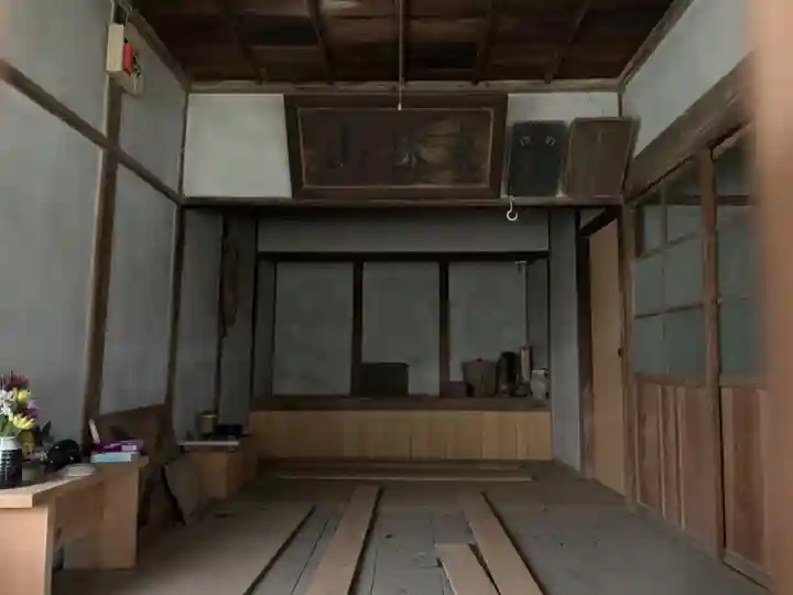 お堂(名称不明)の本殿・本堂