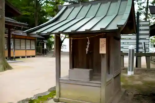 穂高神社本宮の末社