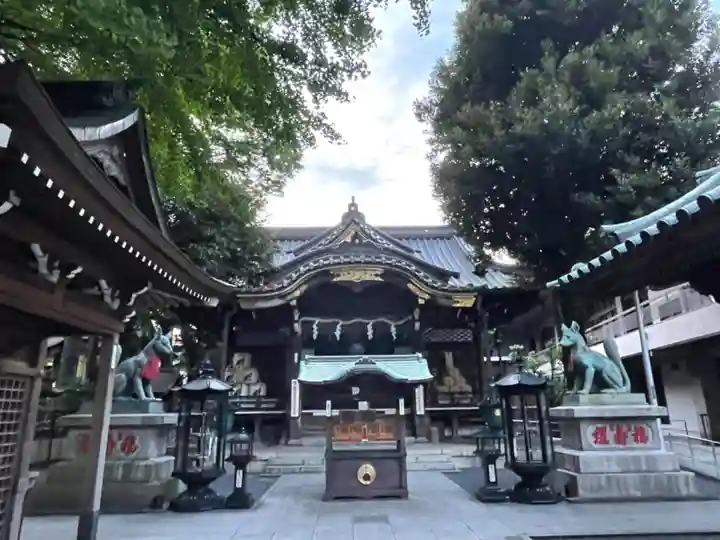 豊川稲荷東京別院の本殿・本堂