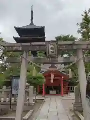 東寺鎮守八幡宮・東寺境内社八島殿の鳥居