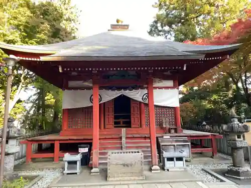 高尾山薬王院の本殿・本堂