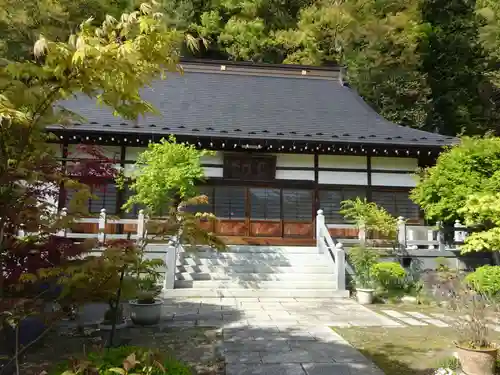 長命寺の本殿・本堂